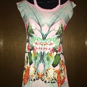 Cut out shoulder tee abstract print by H&M Divided